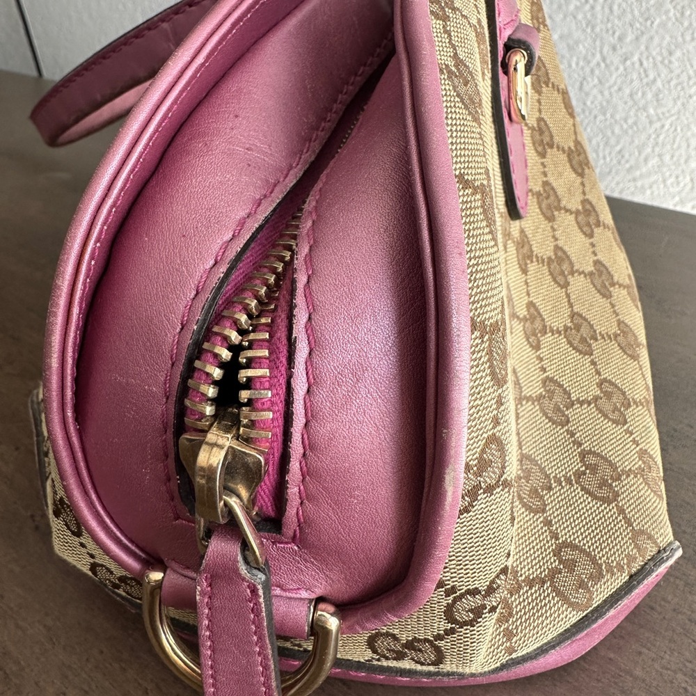 Authentic Gucci Bag - Picture 7 of 15
